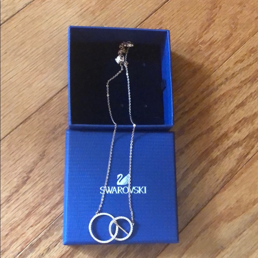 Brand new beautiful Swarovski rose necklace!